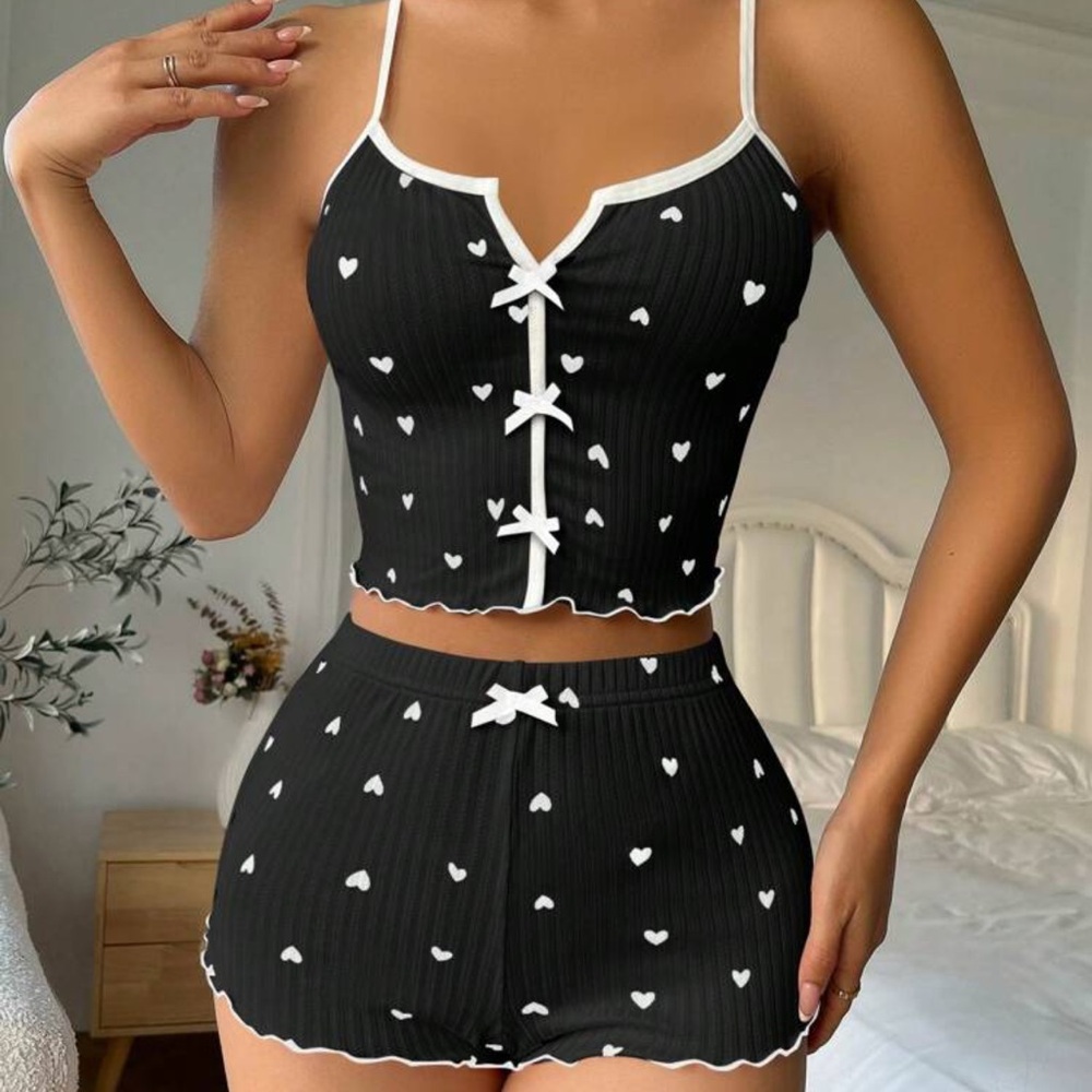 SHEIN | Black Heart Print Contrast Binding Bow Front PJ Short Set